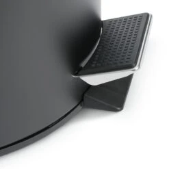 Habitat 12 Litre Flat Top Pedal Bin - Black -Habitat 2205456 R Z003A