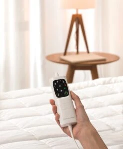 Dreamland Organic Cotton Warming Mattress Protector-Double -Habitat 4886299 R Z011A