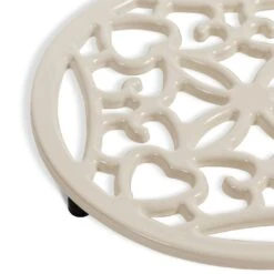 Habitat Cast Iron Trivet - Cream -Habitat 9492176 R Z003A